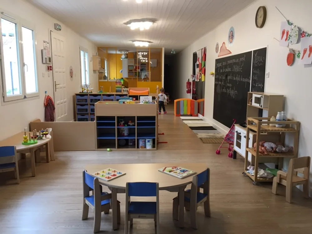 Crèche Oyonnax — intérieur 2